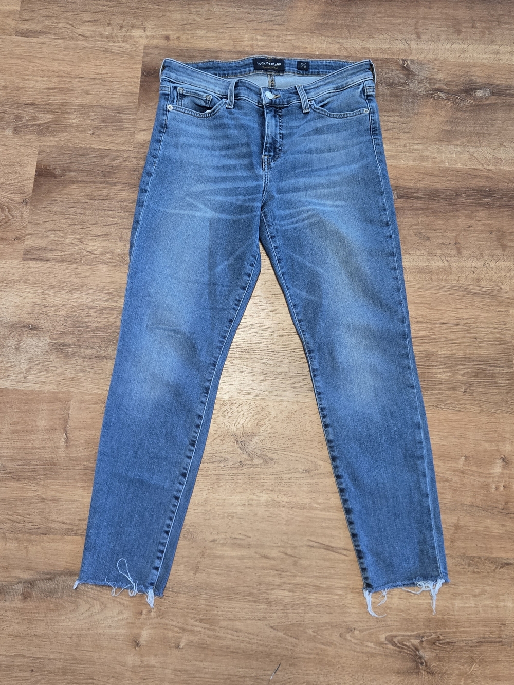 Lucky Brand Ava Crop Blue Skinny Jeans with Frayed Hem 8 / 29